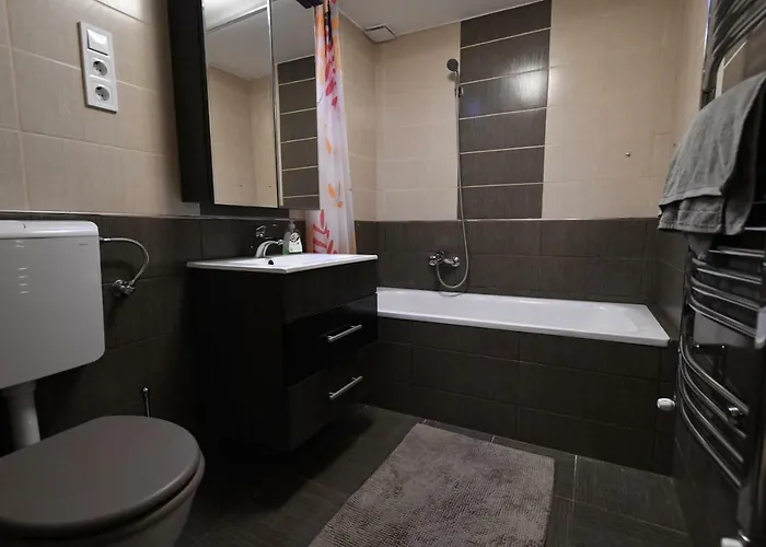 Cosy 2 Bedroom Flat In The Heart Of Budapest
